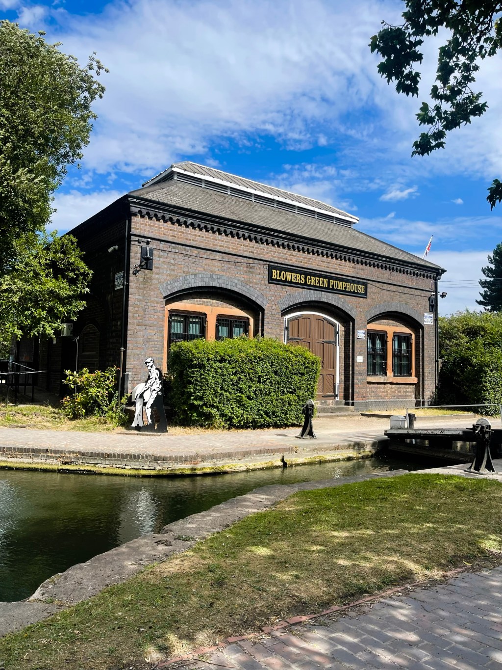 Saltwells, sore legs and the Pumphouse Uber of shame: Day six and needing a lift
